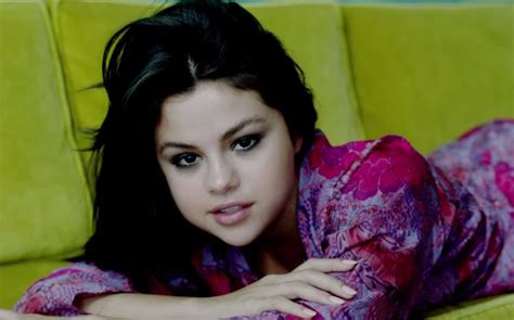 SelenaGomezVEVO